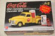 AMTH824 - AMT 1/25 Coca-Cola 1950 Chevrolet Pickup with pop machinhe & cart