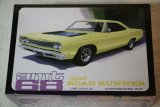AMT849 - AMT 1/25 1968 Plymouth Roadrunner MOLDED IN YELLOW