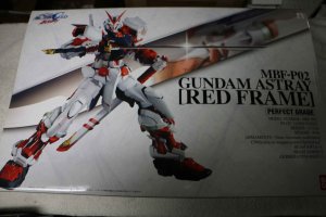 BAN0158463 - Bandai PG Gundam Astray Red Frame