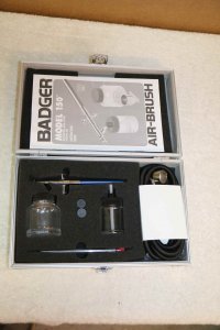 BAD150-5 - Badger Airbrush Badger Model 150 F/M/L w/Case